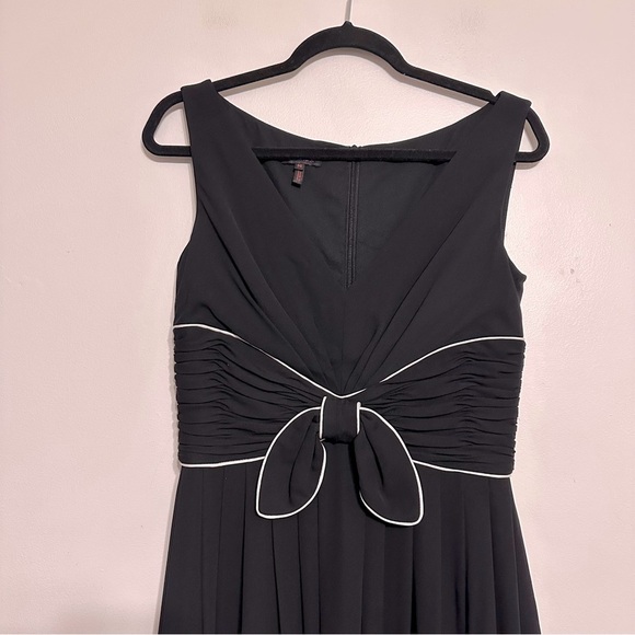 Escada Silk Tie Waist V Neck Cocktail Dress Black size 36 Small - Picture 2 of 7